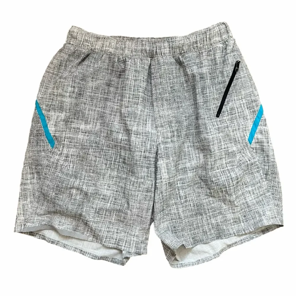 Lululemon Men's Gray Shorts Size Small
